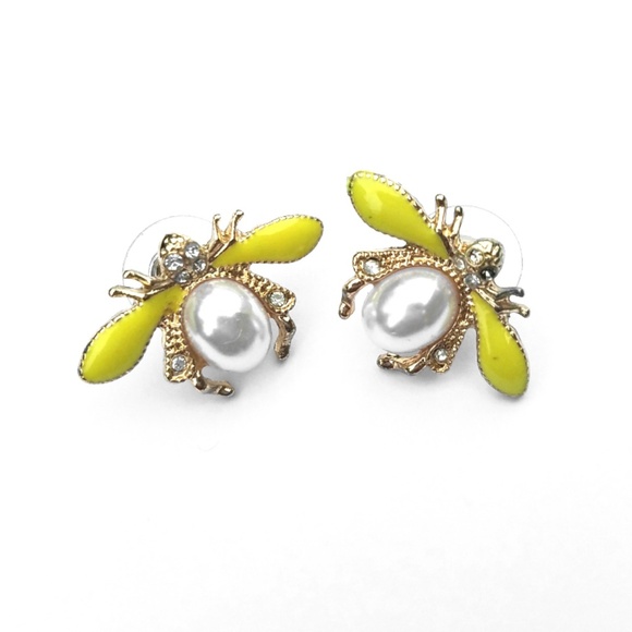 Charming Charlie Jewelry - Beetle Fashion Earrings
